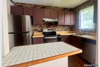 19 Coach Circle #6, Naugatuck, CT 06770 - Photo 25
