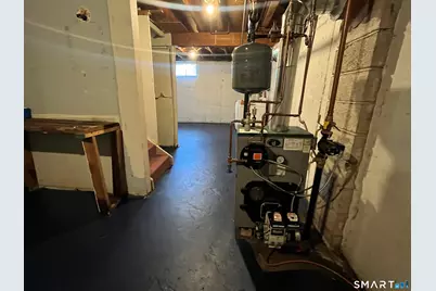 19 Coach Circle #6, Naugatuck, CT 06770 - Photo 17