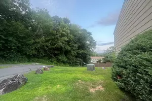 19 Coach Cir, Naugatuck, CT 06770 - Photo 21