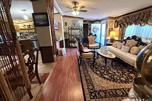 1042 Poquonnock Rd, Groton, CT 06340 - Photo 5