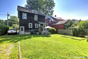 33 Loomis St, Milford, CT 06460 - Photo 5