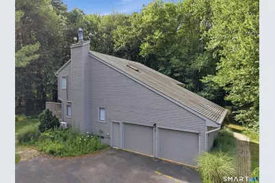 23 Walts Hill, Bloomfield, CT 06002 - Photo 3