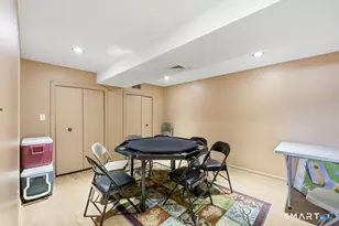 889 Farmington Ave, West Hartford, CT 06119 - Photo 9