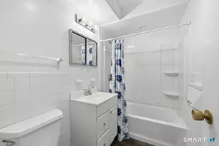 889 Farmington Ave, West Hartford, CT 06119 - Photo 17