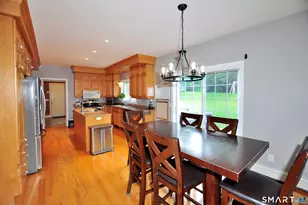 34 Chippenwood Ln, Bristol, CT 06010 - Photo 3