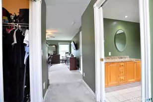 34 Chippenwood Ln, Bristol, CT 06010 - Photo 27