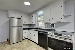 45 Wilshire Rd, Vernon, CT 06066 - Photo 3