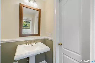80 East Putnam Avenue, Greenwich, CT 06807 - Photo 13