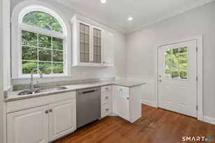 80 E Putnam Ave, Greenwich, CT 06807 - Photo 11