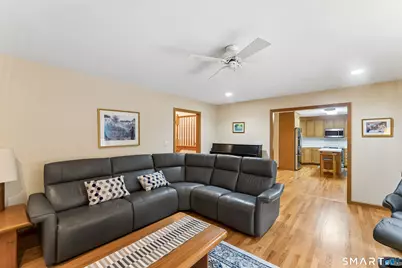 1094 Pleasant Street, Southington, CT 06489 - Photo 15