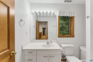 1094 Pleasant St, Southington, CT 06489 - Photo 35