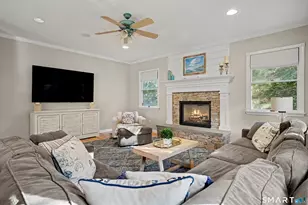 35 S Benson Commons, Fairfield, CT 06824 - Photo 7