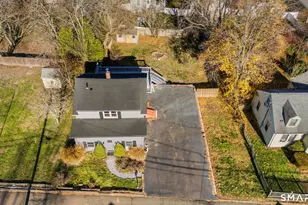 4 Bellview Rd, Branford, CT 06405 - Photo 3