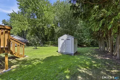 32 Dickerman Avenue, Windsor Locks, CT 06096 - Photo 31