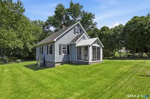 32 Dickerman Ave, Windsor Locks, CT 06096 - Photo 1