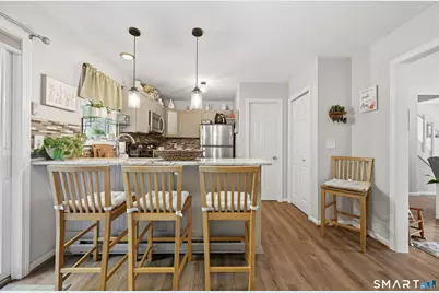 348 Boston Post Road #C14, Waterford, CT 06385 - Photo 19