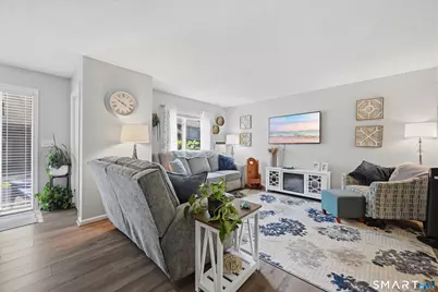348 Boston Post Road #C14, Waterford, CT 06385 - Photo 15