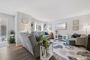 348 Boston Post Rd, Waterford, CT 06385 - Photo 15