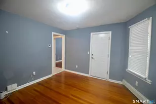 807 Brewster St, Bridgeport, CT 06605 - Photo 7