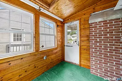 106 Townsend Avenue, Waterbury, CT 06705 - Photo 9