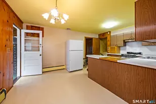 106 Townsend Ave, Waterbury, CT 06705 - Photo 7