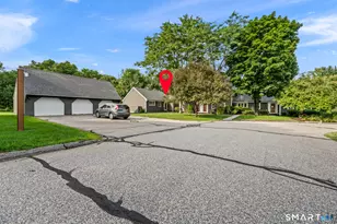 36 Charter Oak Square, Mansfield, CT 06250 - Photo 3