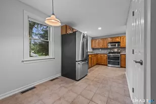 36 Charter Oak Square, Mansfield, CT 06250 - Photo 5