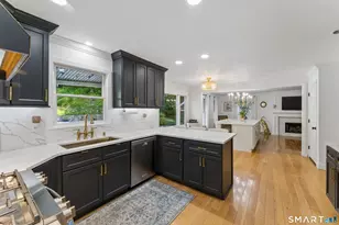 9 Fox Hollow Ln, Newtown, CT 06482 - Photo 9