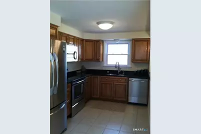 33 Inverness Lane, Middletown, CT 06457 - Photo 3