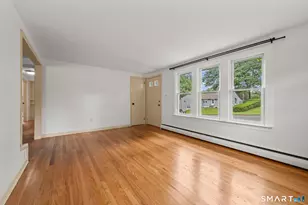 124 Hepworth St, Bristol, CT 06010 - Photo 11