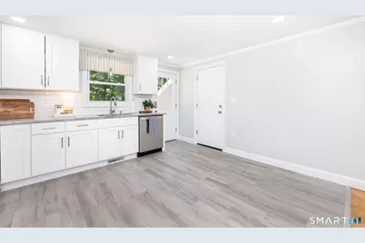 124 Grove Street, Windsor, CT 06095 - Photo 5