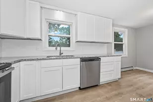 10 Post Rd, Enfield, CT 06082 - Photo 9