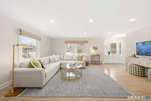 105 Rose Ln, Darien, CT 06820 - Photo 7