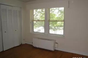 138 Woodside Green, Stamford, CT 06905 - Photo 5