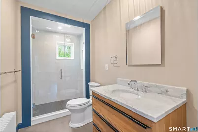 16 Saint Charles Avenue, Stamford, CT 06907 - Photo 17