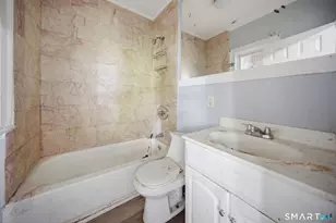 135 Capen St, Hartford, CT 06120 - Photo 3