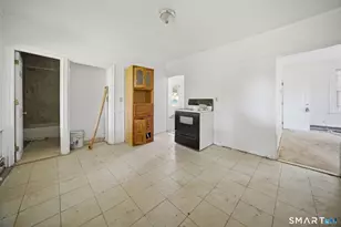 135 Capen St, Hartford, CT 06120 - Photo 13