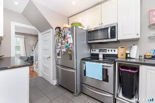 11 Colver St, New London, CT 06320 - Photo 25