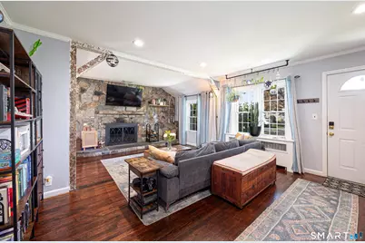 29 Sutton Drive West, Stamford, CT 06906 - Photo 9