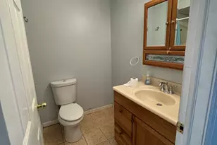 21 Silver Ln, East Hartford, CT 06118 - Photo 9