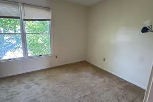 21 Silver Ln, East Hartford, CT 06118 - Photo 13