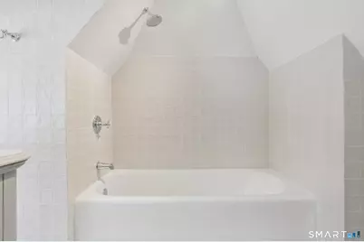 1085 Ridge Road, Hamden, CT 06517 - Photo 29