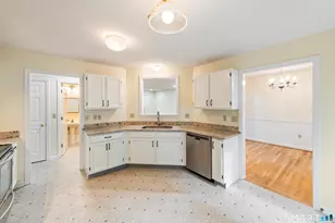 26 Fox Hollow, Avon, CT 06001 - Photo 3