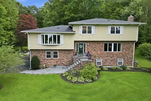 13 Paradise Ct, New Fairfield, CT 06812 - Photo 1