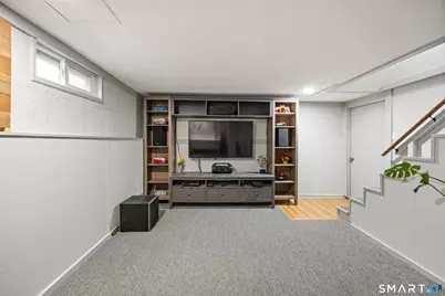 23 Rowe Street, East Haven, CT 06512 - Photo 31