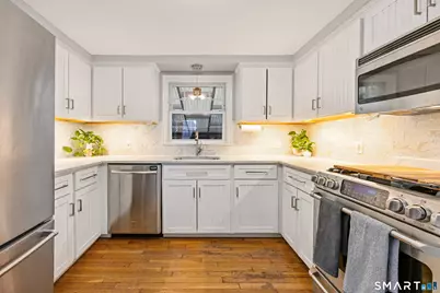 23 Rowe Street, East Haven, CT 06512 - Photo 15