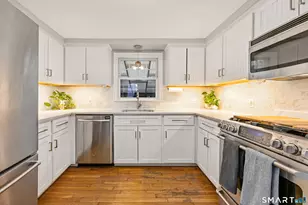 23 Rowe St, East Haven, CT 06512 - Photo 15