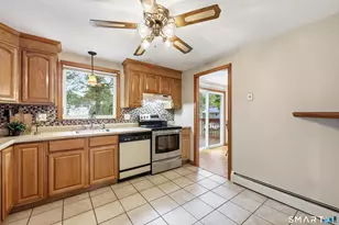 92 Penney Dr, East Hartford, CT 06108 - Photo 15
