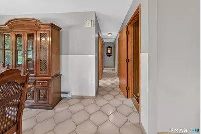 124 Judith Lane, Waterbury, CT 06704 - Photo 7