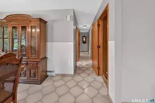 124 Judith Ln, Waterbury, CT 06704 - Photo 7
